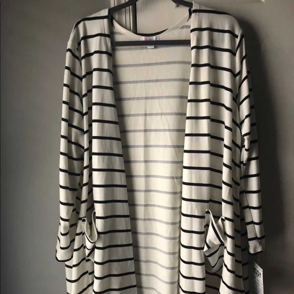 Lularoe Caroline